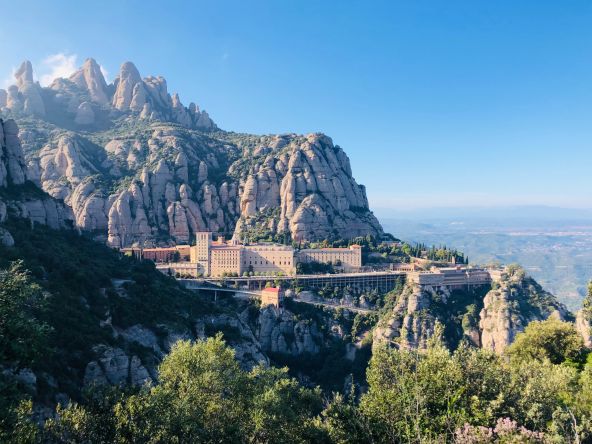 mauve-group-montserrat-mountain-cliff-by-missu-unsplash.jpg