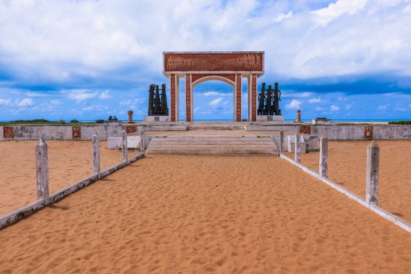 mauve-group-benin-ouidah-door-of-no-return.jpg