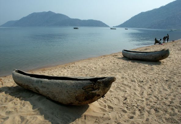 mauve-group-malawi-monoxylon-beach.jpg